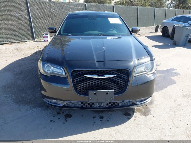 2C3CCABT3FH818087 Chrysler 300 300s