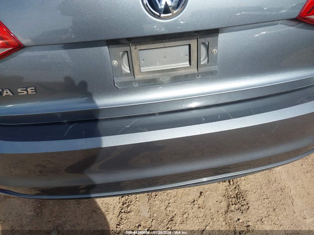 3VWD17AJ5FM224804 Volkswagen Jetta 1.8t Se