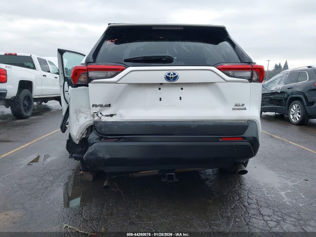 2T3RWRFV8MW110003 Toyota Rav4 Hybrid Xle