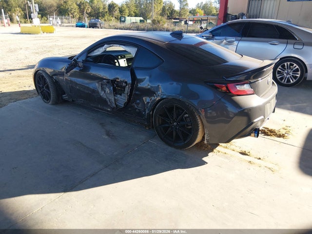 2023 TOYOTA GR86 JF1ZNBE12P9755149 Photo 2