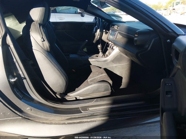 2023 TOYOTA GR86 JF1ZNBE12P9755149 Photo 4