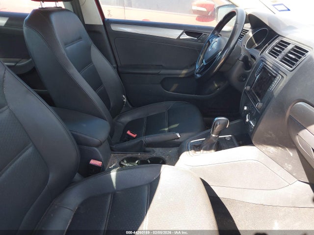 3VWD67AJ1GM204651 Volkswagen Jetta 1.4t Se