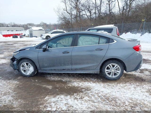 1G1BE5SM9J7119299 Chevrolet Cruze Lt Auto
