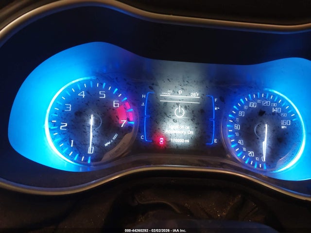 2015 Chrysler 200 Lx მანქანა იყიდება აუქციონზე, vin: 1C3CCCFB6FN728937, აუქციონის ნომერი: 44260292