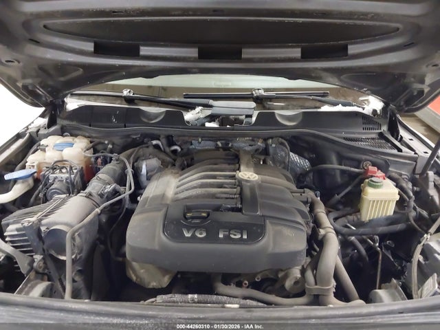 2014 VOLKSWAGEN TOUAREG WVGEF9BP3ED012285 Photo 9