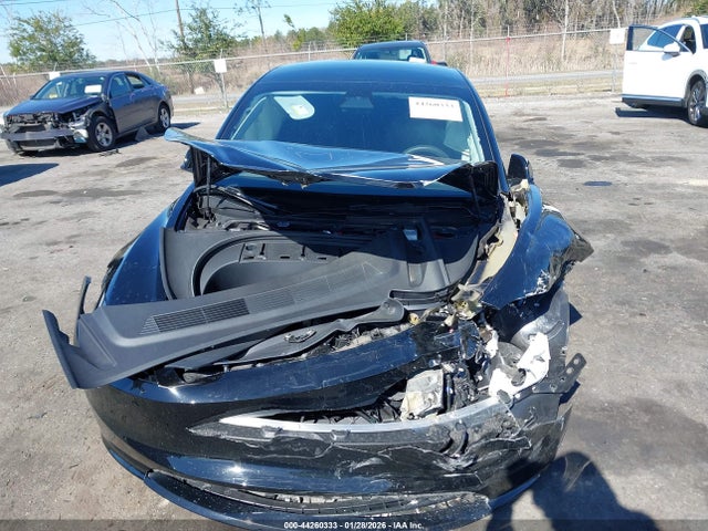 Продажа на аукционе авто 2024 Tesla Model 3, vin: 5YJ3E1EA2RF724258, номер лота: 44260333