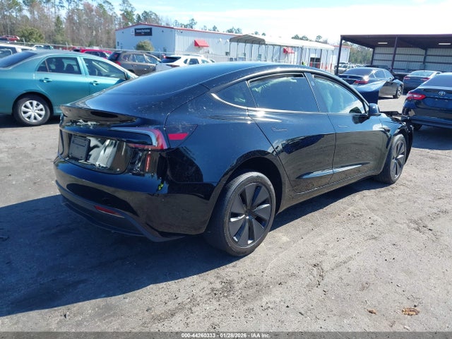 Продажа на аукционе авто 2024 Tesla Model 3, vin: 5YJ3E1EA2RF724258, номер лота: 44260333