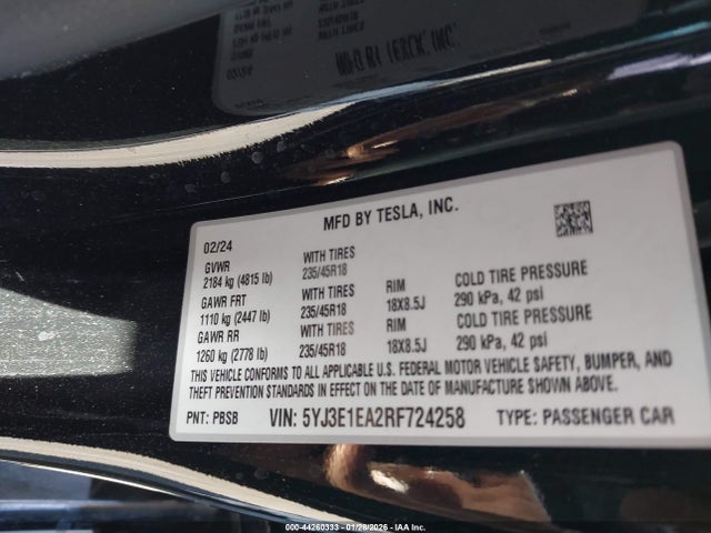 Продажа на аукционе авто 2024 Tesla Model 3, vin: 5YJ3E1EA2RF724258, номер лота: 44260333
