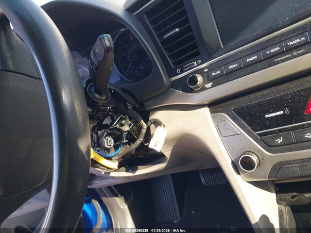 KMHD84LF3HU207550 Hyundai ELANTRA SE