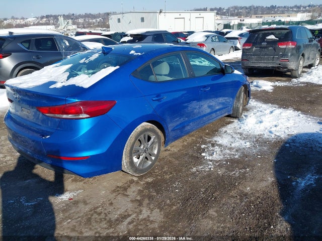 KMHD84LF3HU207550 Hyundai ELANTRA SE