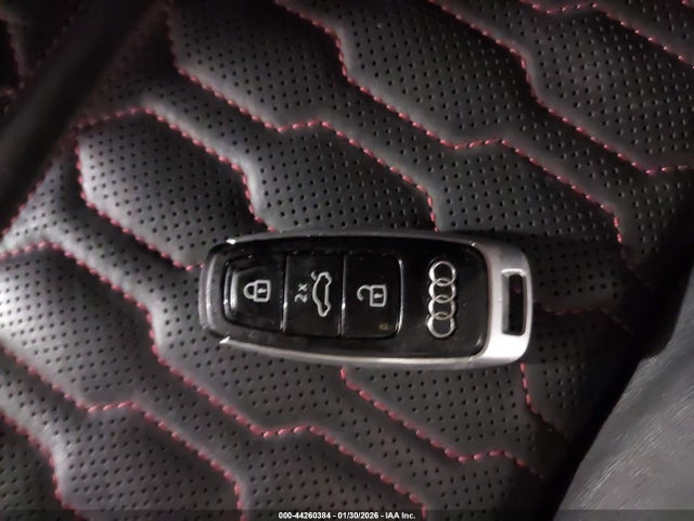 2020 AUDI RS Q8 WU1ARBF1XLD025686 Photo 10