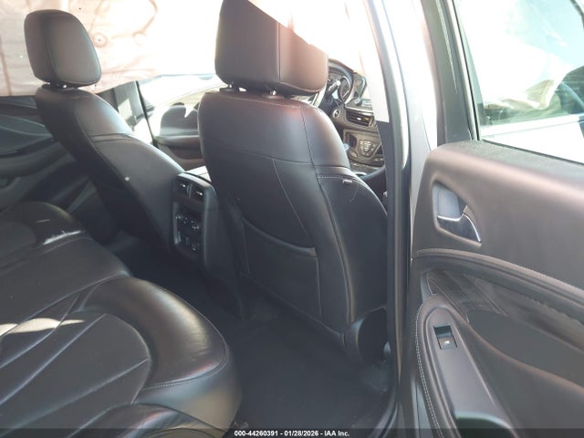 44260391 :رقم المزاد ، LRBFXCSAXKD041999 vin ، 2019 Buick Envision Fwd Essence مزاد بيع