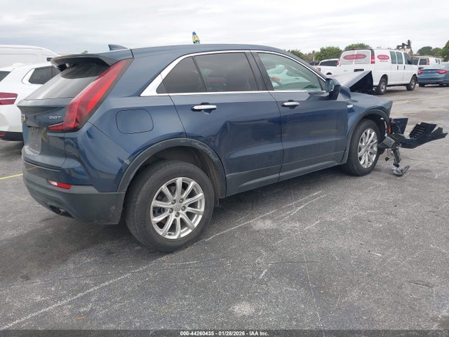2020 CADILLAC XT4 1GYAZAR40LF143662 Photo 3