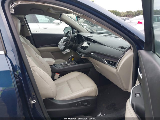 2020 CADILLAC XT4 1GYAZAR40LF143662 Photo 4