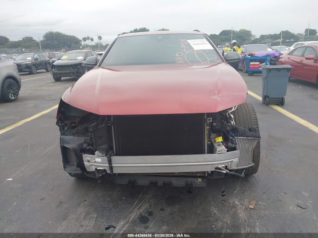 Продажа на аукционе авто 2021 Audi Sq8 Premium Plus Tfsi Quattro Tiptronic, vin: WA1AWBF19MD018813, номер лота: 44260438