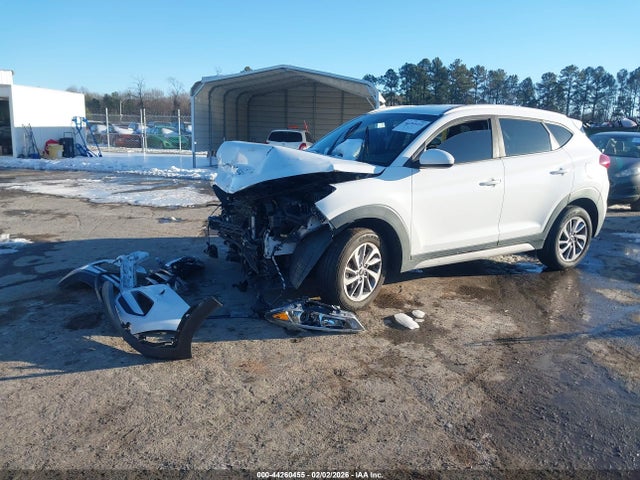 KM8J3CA46JU742939 Hyundai TUCSON SEL