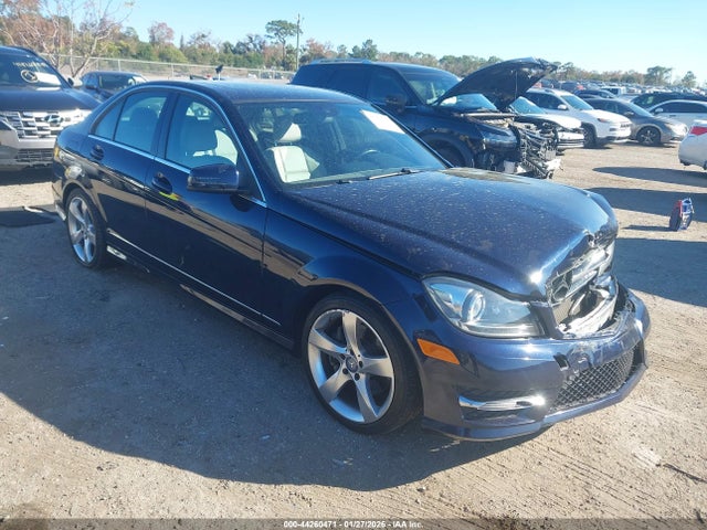 2014 MERCEDES-BENZ C 350 WDDGF5HB0EA927023