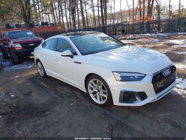 2024 AUDI A5 SPORTBACK WAUDACF50RA017095 Photo 0