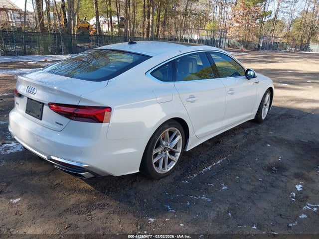 2024 AUDI A5 SPORTBACK WAUDACF50RA017095 Photo 3