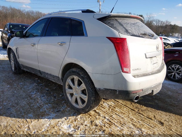 2014 CADILLAC SRX 3GYFNFE32ES588267 Photo 2