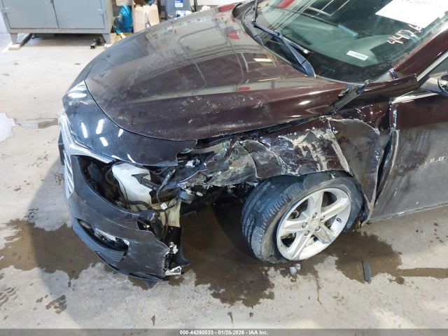1G1ZC5ST3MF001870 Chevrolet Malibu Fwd 1fl