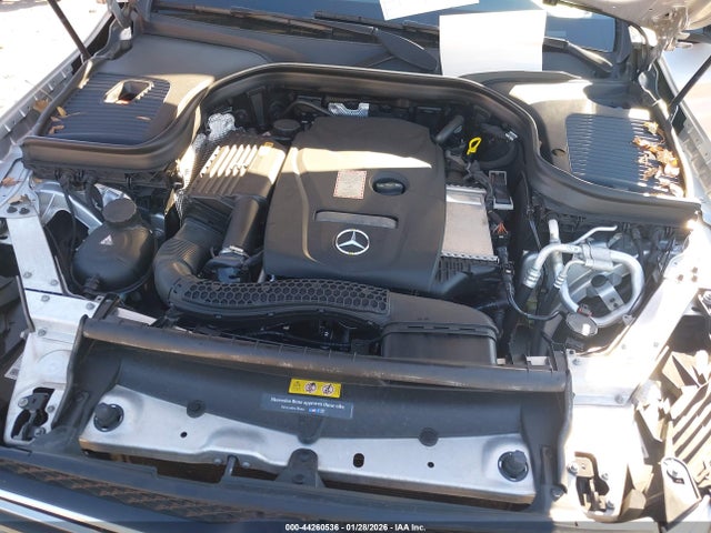 2017 Mercedes-benz Glc 300 მანქანა იყიდება აუქციონზე, vin: WDC0G4JB1HF187786, აუქციონის ნომერი: 44260536