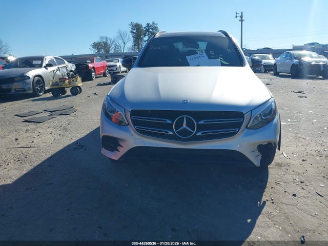 2017 Mercedes-benz Glc 300 მანქანა იყიდება აუქციონზე, vin: WDC0G4JB1HF187786, აუქციონის ნომერი: 44260536