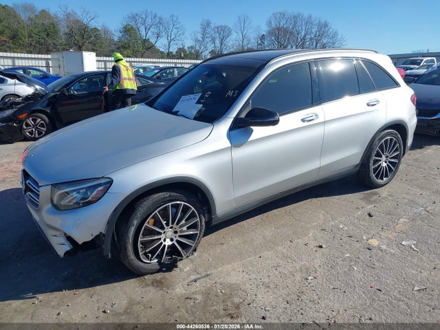 2017 Mercedes-benz Glc 300 მანქანა იყიდება აუქციონზე, vin: WDC0G4JB1HF187786, აუქციონის ნომერი: 44260536