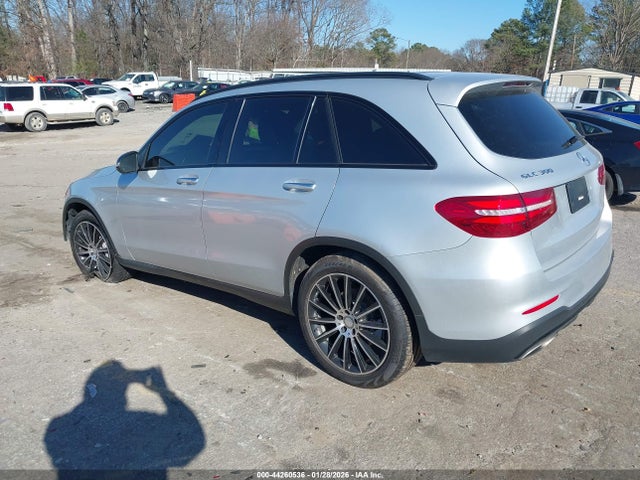 2017 Mercedes-benz Glc 300 მანქანა იყიდება აუქციონზე, vin: WDC0G4JB1HF187786, აუქციონის ნომერი: 44260536