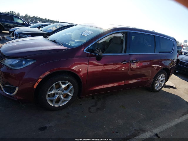 Aukcja sprzedaży 2017 Chrysler Pacifica Touring Plus, vin: 2C4RC1BGXHR841209, numer aukcji: 44260540
