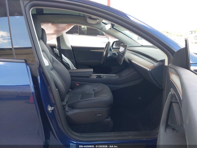 2025 TESLA MODEL Y 7SAYGDED1SF227982 Photo 4