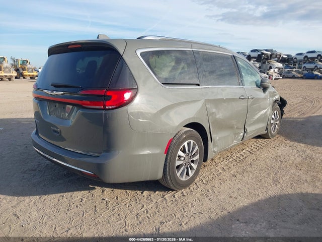 2021 CHRYSLER PACIFICA 2C4RC1BG1MR524106 Photo 3