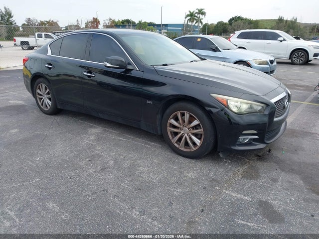 2016 INFINITI Q50 JN1CV7AR1GM250082