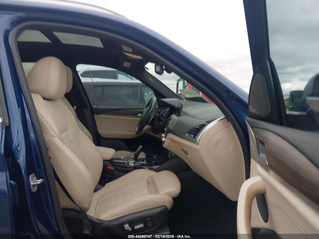 2021 BMW X3 PHEV 5UXTS1C09M9F43004 Photo 4