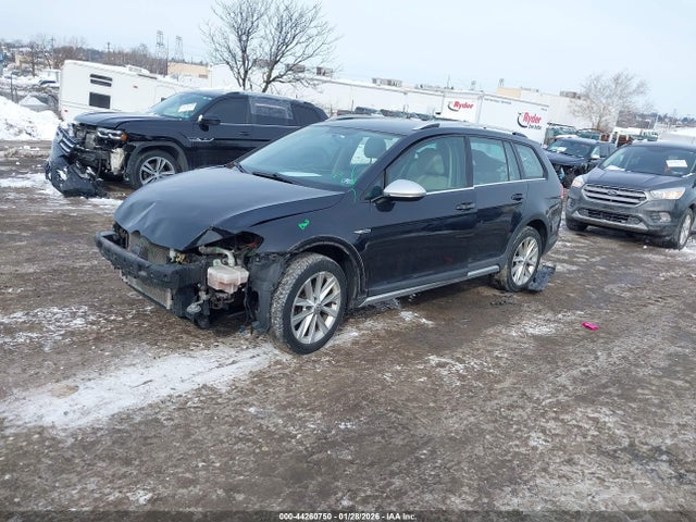 3VWH17AU3HM508527 Volkswagen GOLF ALLTRACK