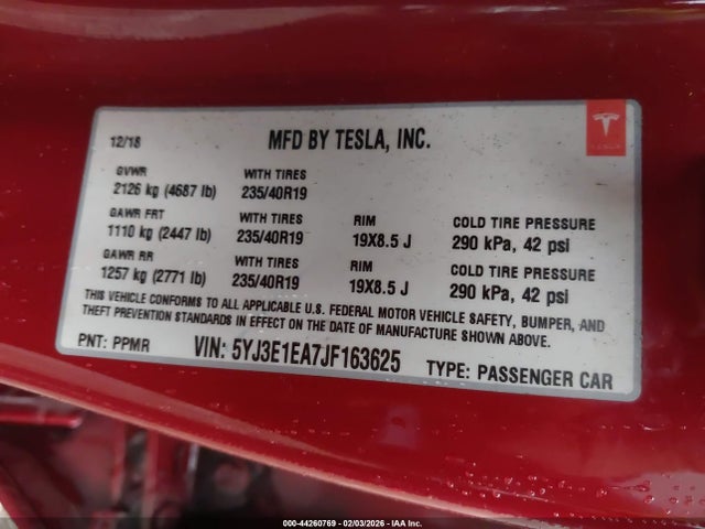 44260769 :رقم المزاد ، 5YJ3E1EA7JF163625 vin ، 2018 Tesla Model 3 Long Range/mid Range مزاد بيع