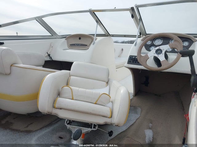 44260794 :رقم المزاد ، FGB72756D202 vin ، 2002 Chapparal 180 Ss مزاد بيع