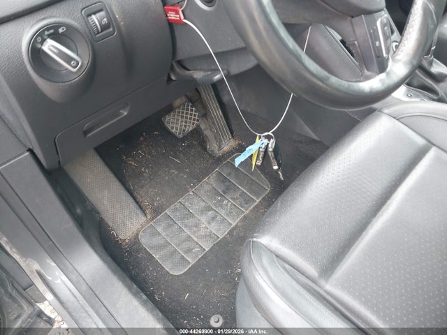 2017 VOLKSWAGEN TIGUAN WVGSV7AXXHK041875 Photo 10