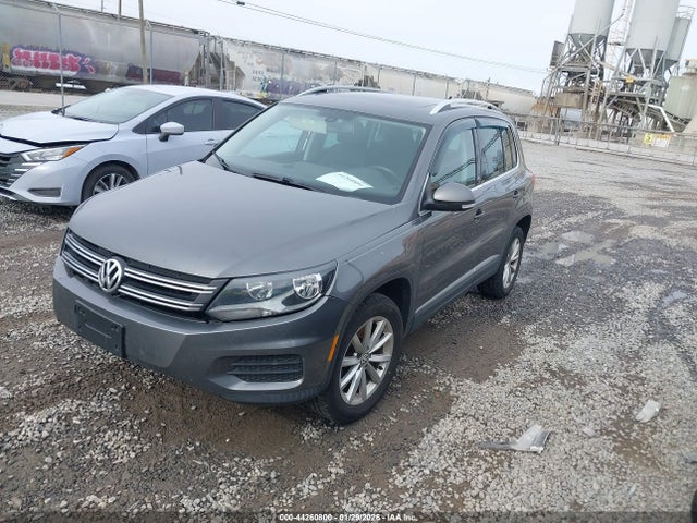 2017 VOLKSWAGEN TIGUAN WVGSV7AXXHK041875 Photo 1