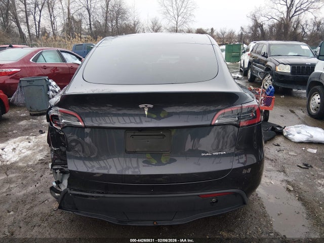 44260831 :رقم المزاد ، 7SAYGDEE2SF304951 vin ، 2025 Tesla Model Y Long Range Dual Motor All-wheel Drive مزاد بيع