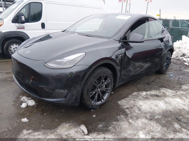 44260831 :رقم المزاد ، 7SAYGDEE2SF304951 vin ، 2025 Tesla Model Y Long Range Dual Motor All-wheel Drive مزاد بيع