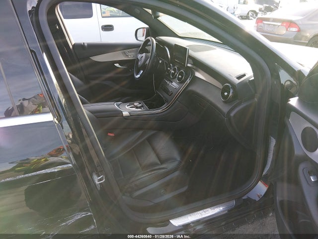 WDC0G4JB2KV177068 Mercedes-Benz GLC 300