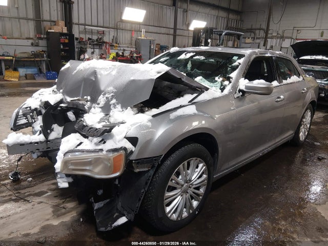 44260850 :رقم المزاد ، 2C3CCARG4EH365962 vin ، 2014 Chrysler 300 مزاد بيع
