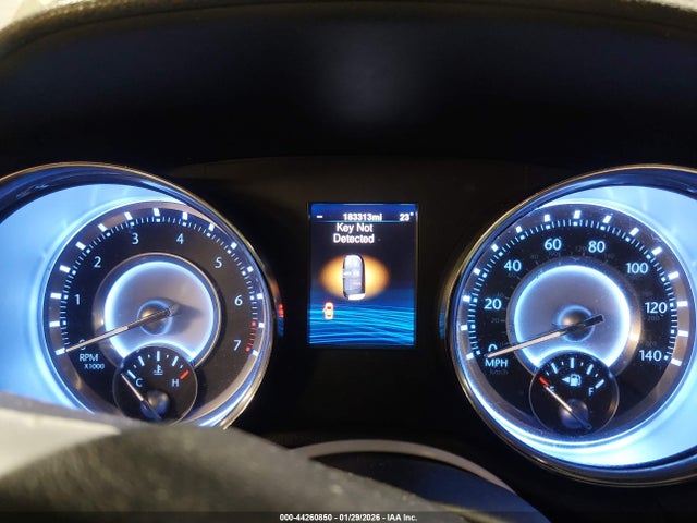 44260850 :رقم المزاد ، 2C3CCARG4EH365962 vin ، 2014 Chrysler 300 مزاد بيع