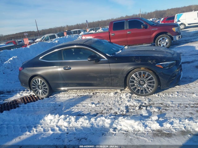 W1KMJ4HBXSF046923 Mercedes-Benz Cle 300 4matic