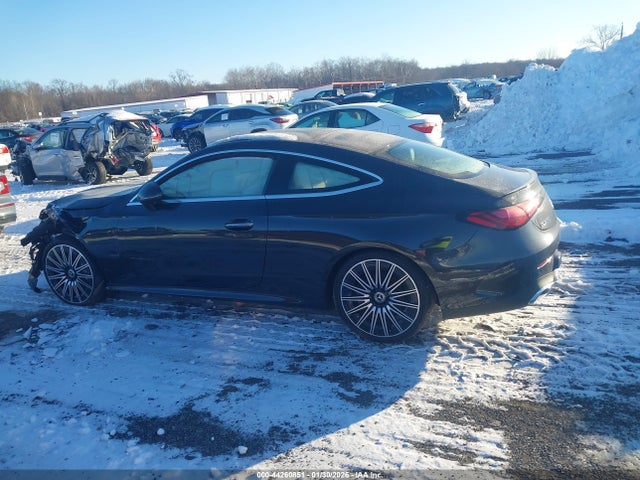 W1KMJ4HBXSF046923 Mercedes-Benz Cle 300 4matic
