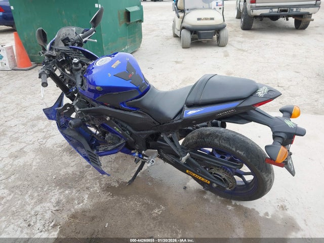 2021 YAMAHA YZFR3 MH3RH18YXMK008232 Photo 2