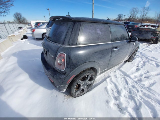 2009 MINI COOPER S WMWMF73579TW81329 Photo 3