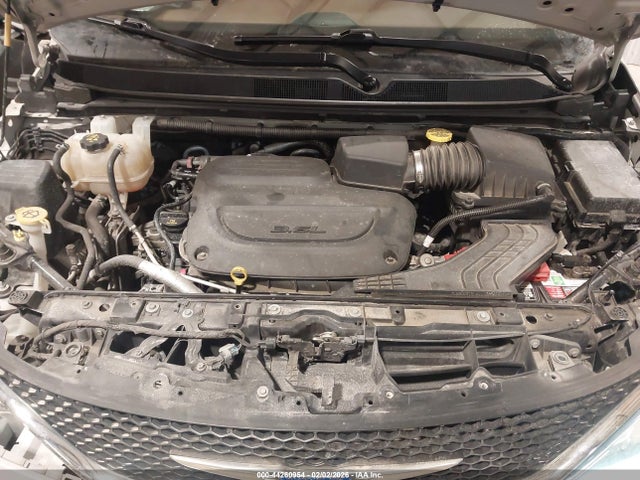 2019 CHRYSLER PACIFICA 2C4RC1GG9KR609930 Photo 9