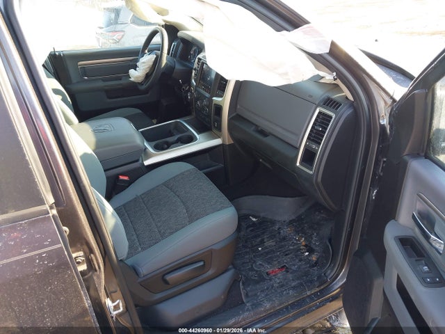 2019 Ram 1500 Classic Warlock  4x4 6'4 Box მანქანა იყიდება აუქციონზე, vin: 1C6RR7GG3KS664574, აუქციონის ნომერი: 44260960